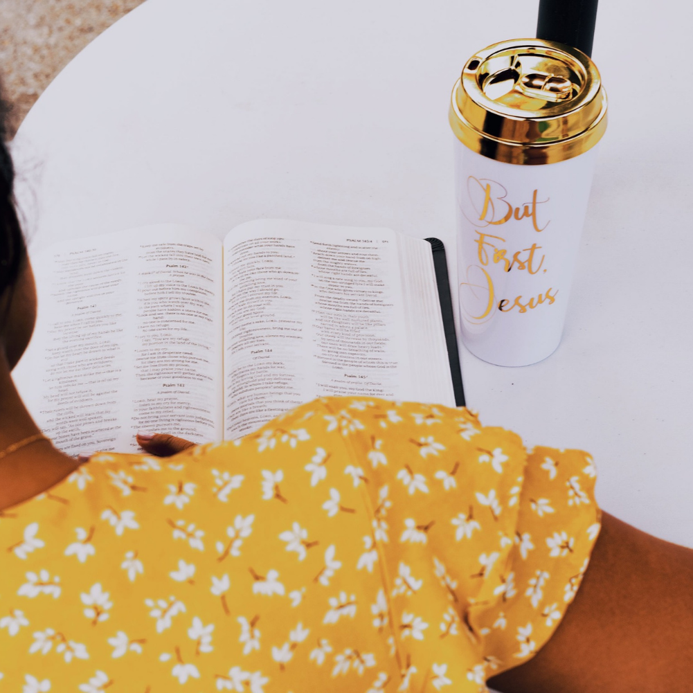 Insulated Coffee Mug with Gift Box - Stepping Out with Jesus